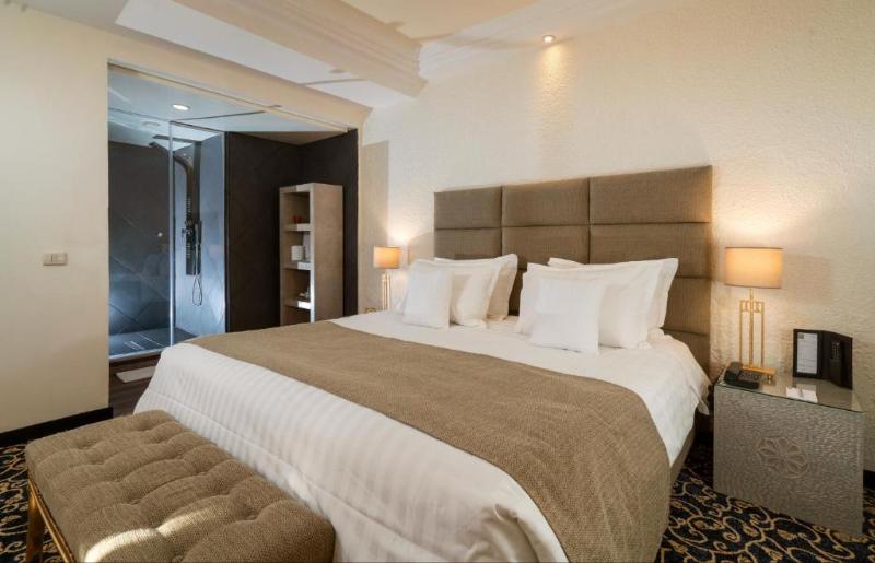 سوییت جونیور, Carthage Thalasso Resort