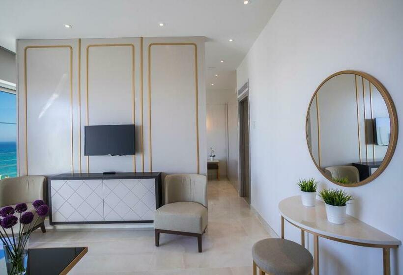 Family Suite, Constantinos The Great Beach