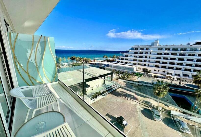 Номер Стандарт Боковой Вид на Море, Constantinos The Great Beach