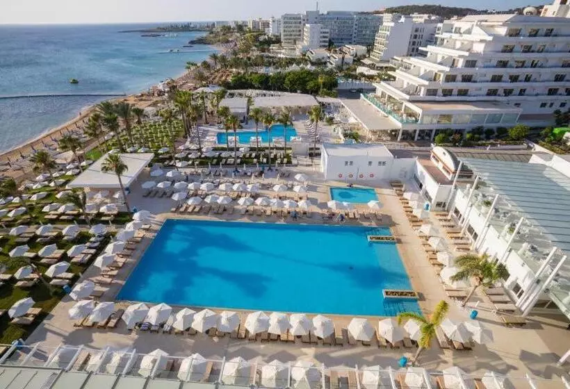 اتاق استاندارد با چشم‌انداز دریا, Constantinos The Great Beach