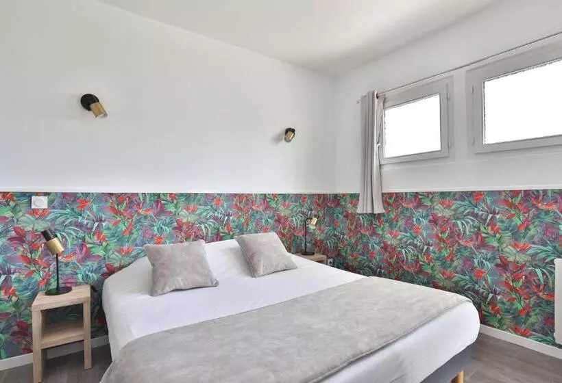 Comfort room with view, Du Cap