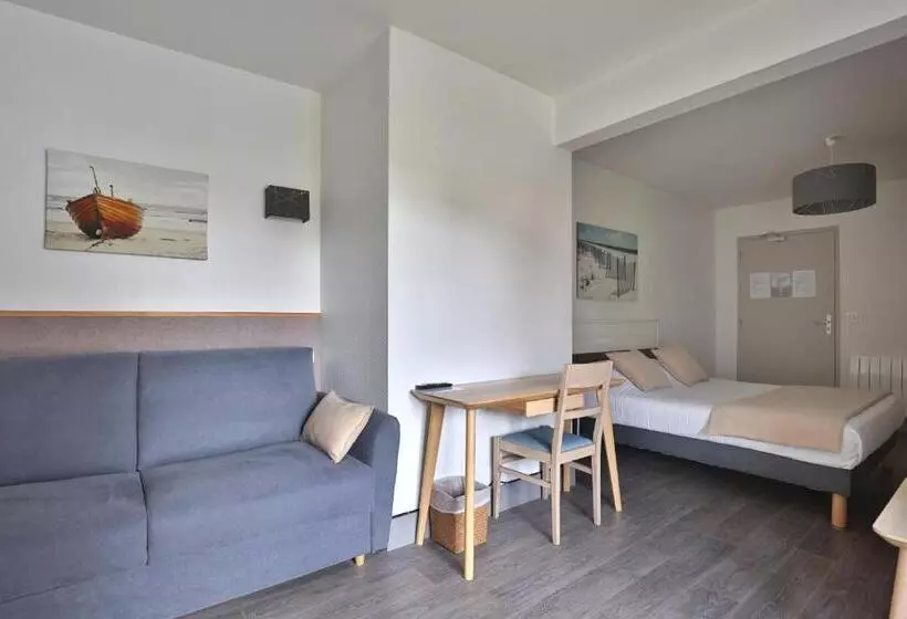 Comfort room with garden view, Du Cap