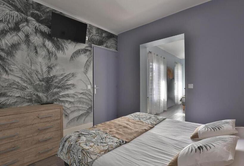 غرفة عائلية مطلّة علي الحديقة, Du Cap