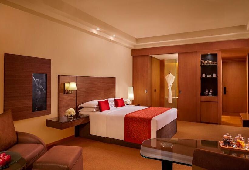اتاق کلاب, Grand Hyatt Mumbai Hotel And Residences