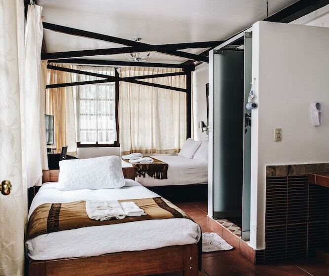 غرفة قياسية ثلاثية, Gringo Bill S Boutique