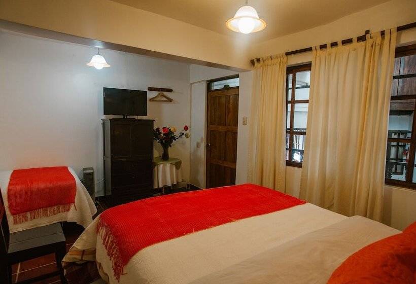 غرفة قياسية ثلاثية, Gringo Bill S Boutique