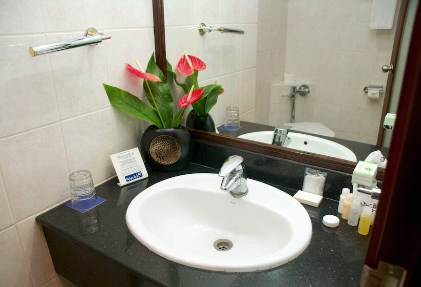 استودیوی استاندارد, Harbour View Suites