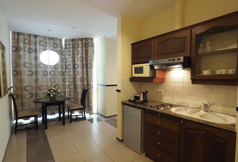 استودیوی استاندارد, Harbour View Suites