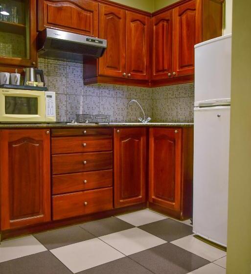 سوئیت 2 خوابه, Harbour View Suites