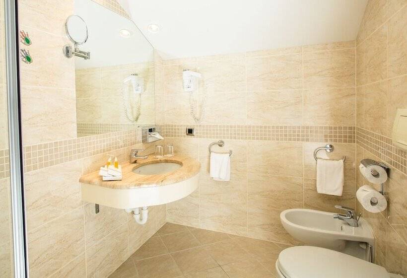 اتاق لوکس, Hestia Hotel Jugend