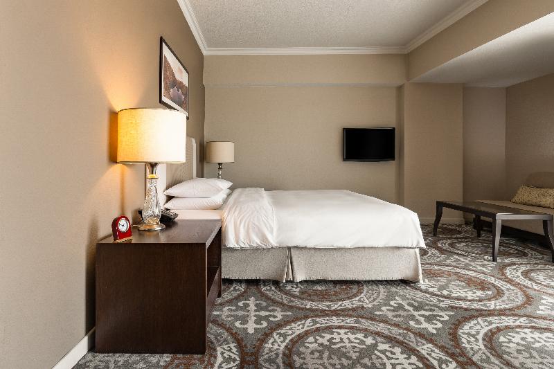 اتاق لوکس با تخت بزرگ, Hyatt Regency Bishkek