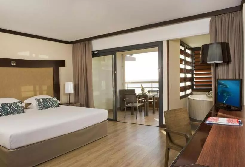 اتاق پرمیوم با چشم‌انداز دریا, Le Tahiti By Pearl Resorts