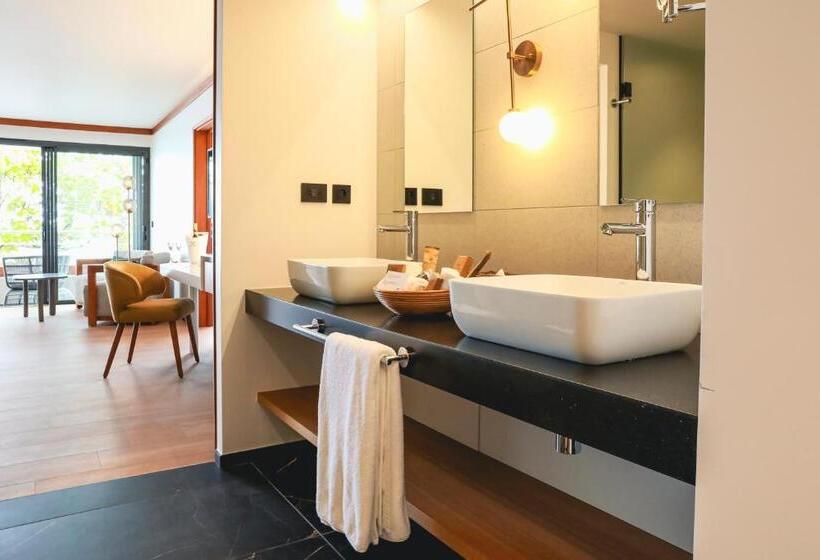 2 Bedrooms Suite Sea View, Le Tahiti By Pearl Resorts