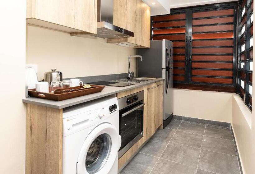 اتاق پرمیوم با چشمانداز دریا, Le Tahiti By Pearl Resorts