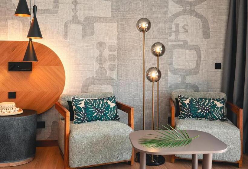 Standard Room with Hidromassage Sea View, Le Tahiti By Pearl Resorts