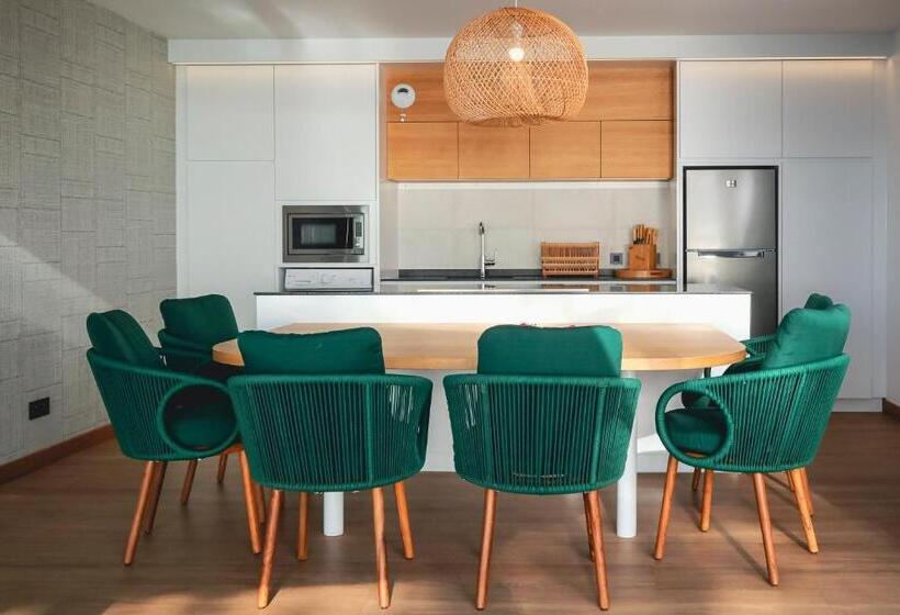 سوئیت سلطنتی 2 خوابه, Le Tahiti By Pearl Resorts