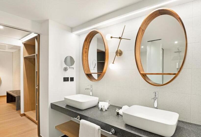 2 Bedrooms Suite Sea View, Le Tahiti By Pearl Resorts