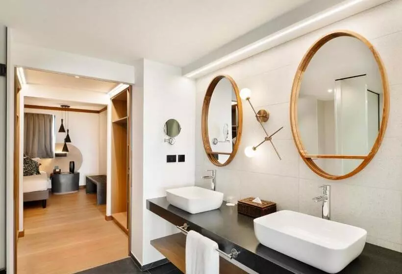 2 Bedrooms Suite Sea View, Le Tahiti By Pearl Resorts