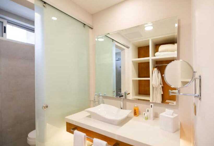 بنجلو قياسى, Oro Verde Manta