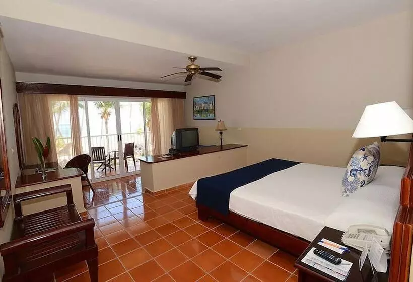 سوییت با چشم‌انداز دریا, VIK hotel Arena Blanca