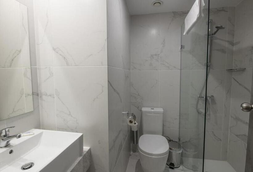 标准工作室, Narcissos Waterpark Resort