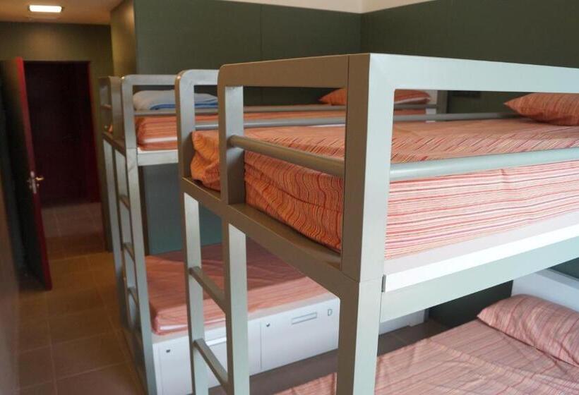 四人标准间, Alberg Los Josepets