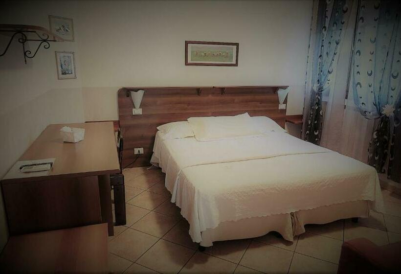 이코노미 룸, Al Bacino Rooms And Breakfast