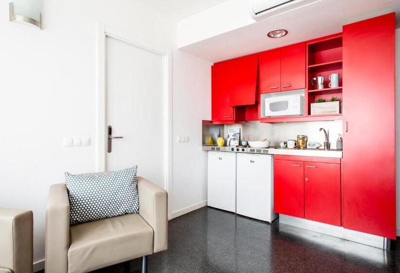 标准工作室, Alojamientos Universitarios Hipatia