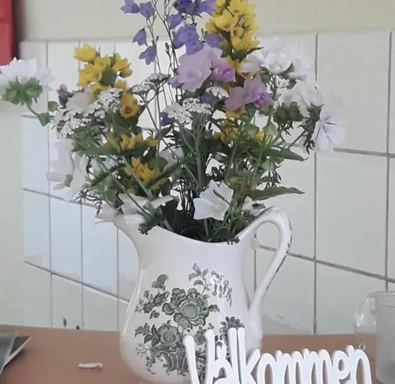 スタンダード４人部屋, Körsbärskullen