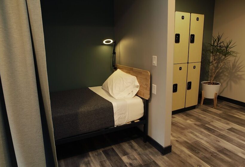 共用房间的床, Stay Classy