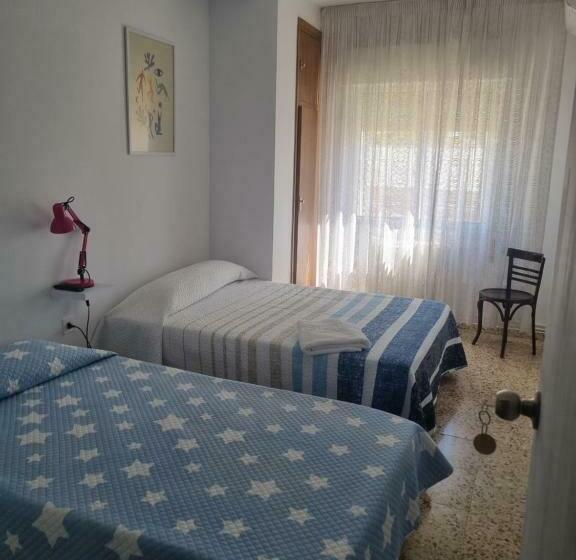 חדר סטנדרט לשלושה עם חדר אמבטיה משוף, Casa Mara