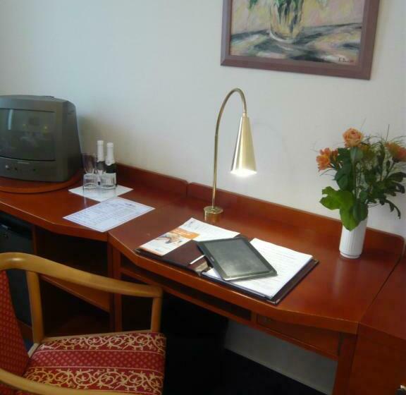 اتاق استاندارد یک نفره, Aura