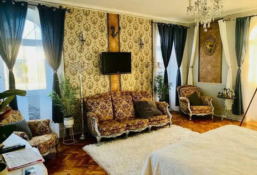 デラックスルーム, Chateau Vincze