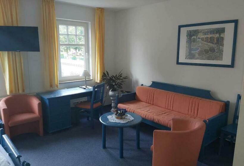 חדר קלאסי לארבעה, Schwanenhof