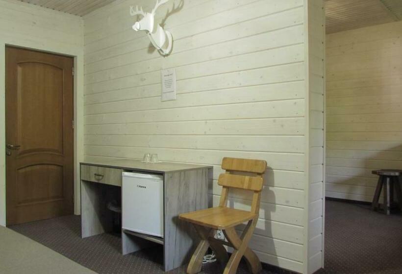 חדר משפחתי, Shale Verba