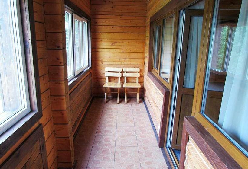 חדר משפחתי, Shale Verba