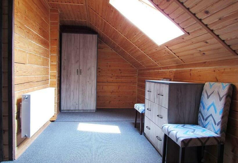 חדר משפחתי, Shale Verba