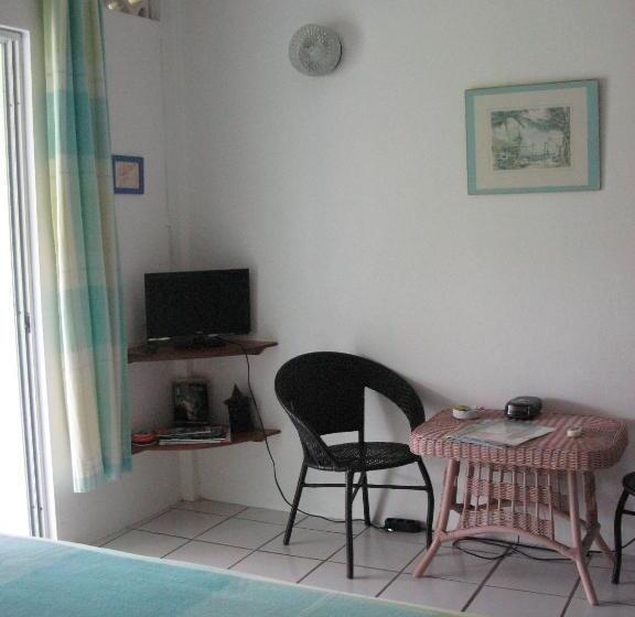 استودیوی استاندارد, Apartment Espoir