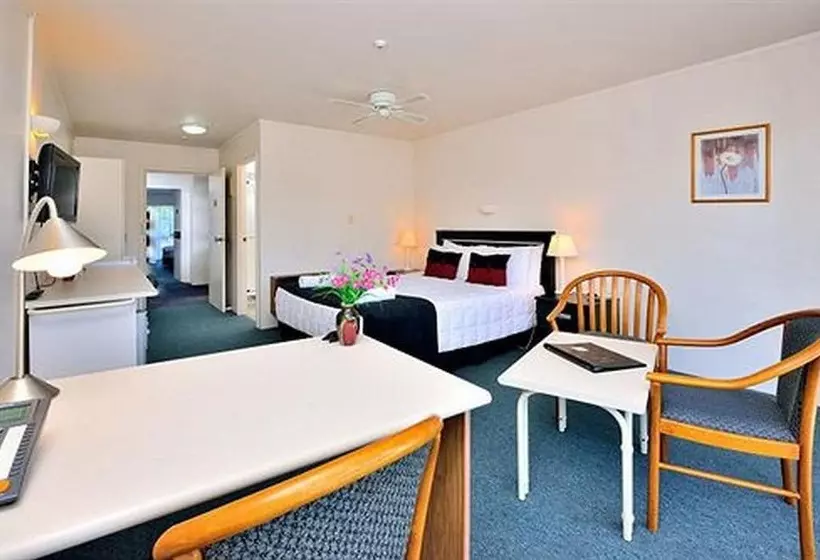 Bisneshuone, Manukau Hotel & Conference Centre