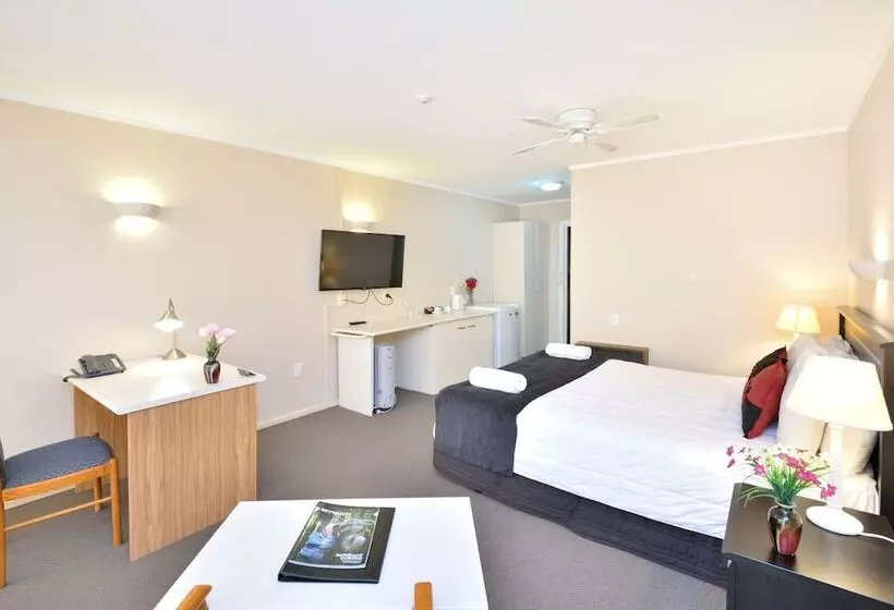 Bisneshuone, Manukau Hotel & Conference Centre