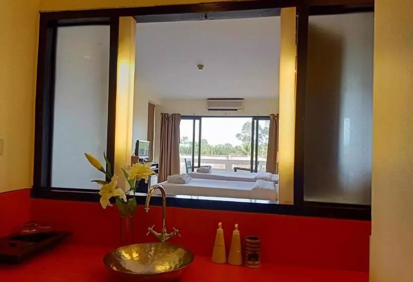 اتاق لوکس سه تخته, Amarin Samui Hotel Sha Plus Certified