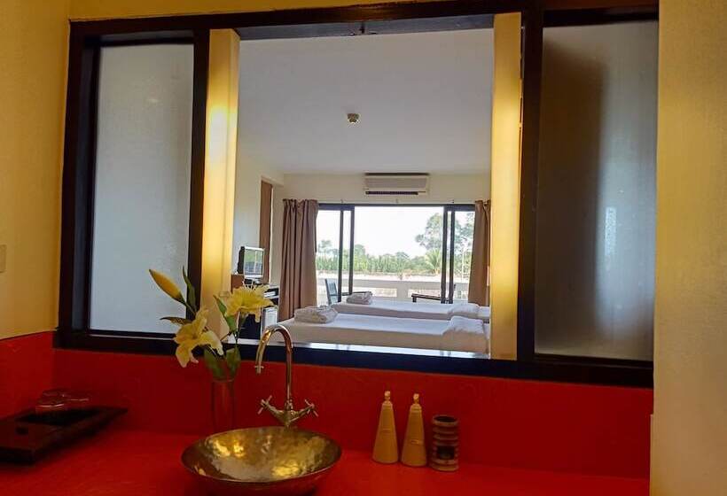 디럭스 트리플 룸, Amarin Samui Hotel   Sha Plus Certified