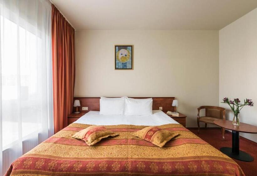 Номер Стандарт, Best Baltic Kaunas