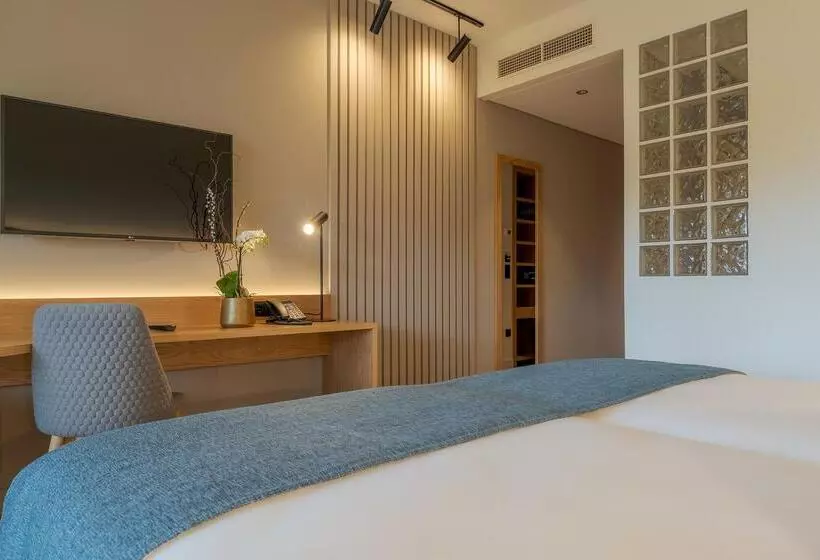 اتاق استاندارد با چشمانداز باغ, Sentido Galosol