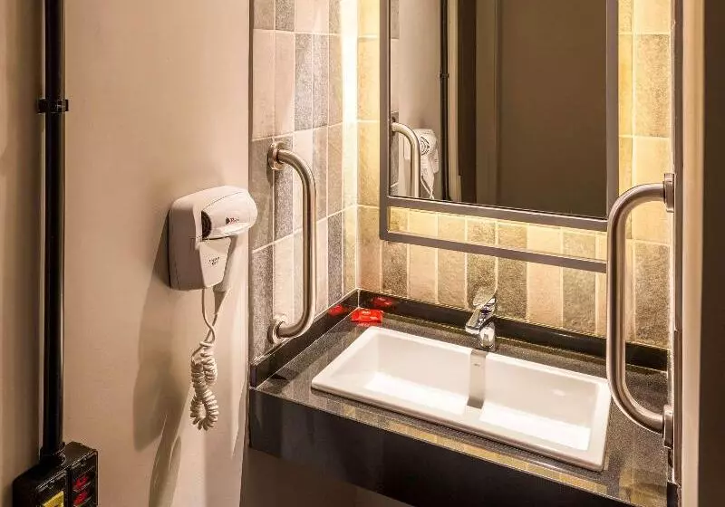اتاق سوپریور, Ibis Curitiba Batel