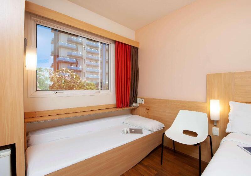 דירת חדר, Ibis Sao Carlos