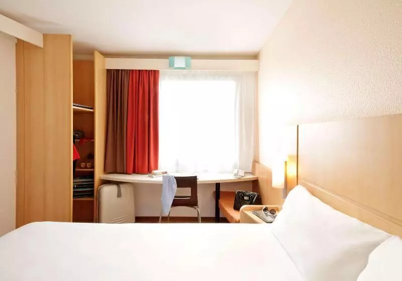 اتاق استاندارد با تخت دوبل, Ibis Warszawa Stare Miasto