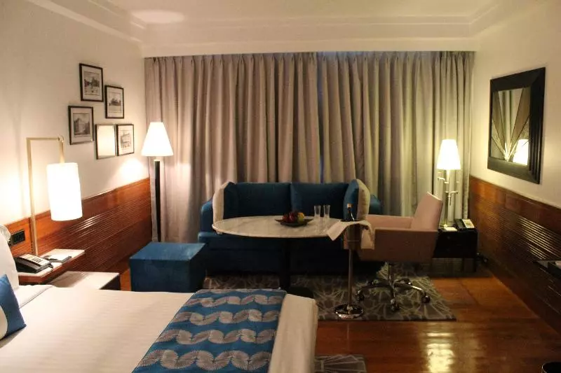 オーシャンビューのプレミアムルーム。, Intercontinental Marine Drive Mumbai, An Ihg