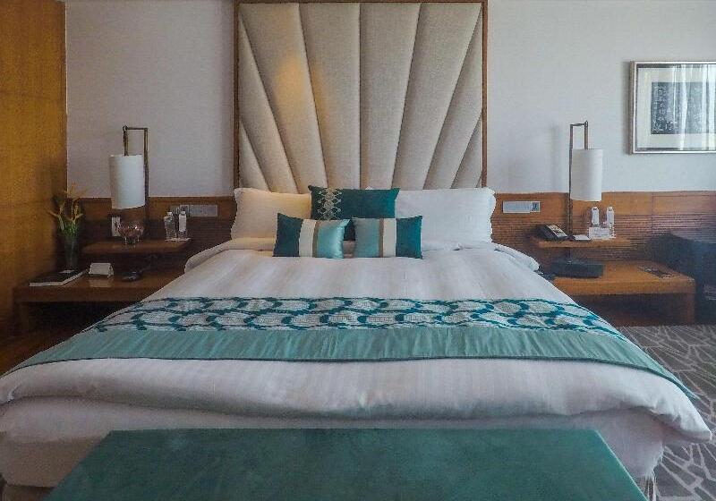 سوییت لوکس, Intercontinental Marine Drive Mumbai, An Ihg