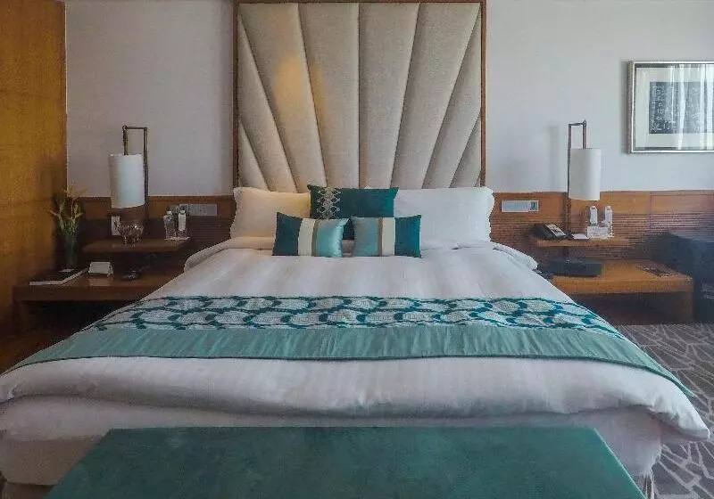 デラックススイート, Intercontinental Marine Drive Mumbai, An Ihg